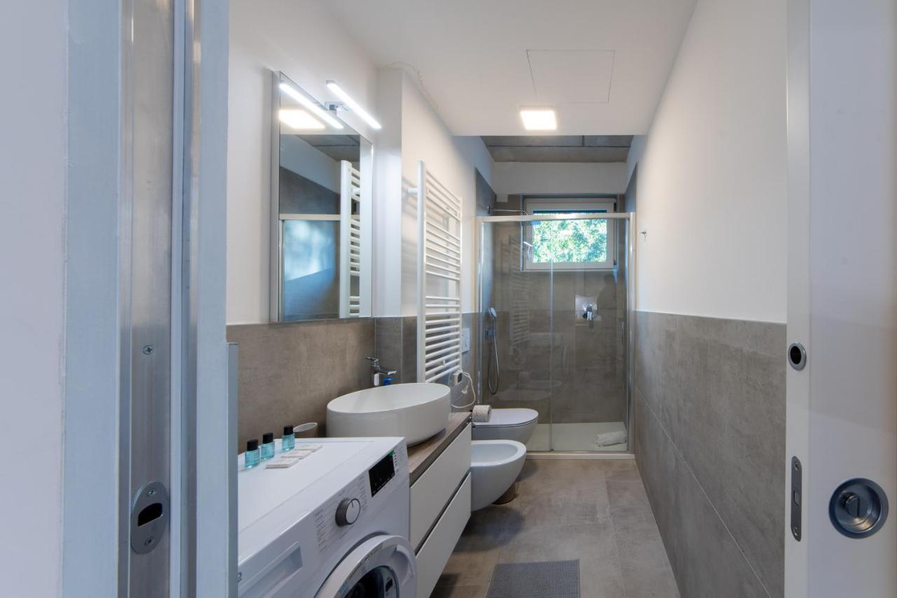 Housmart Toscana 53 Black Boloňa Exteriér fotografie
