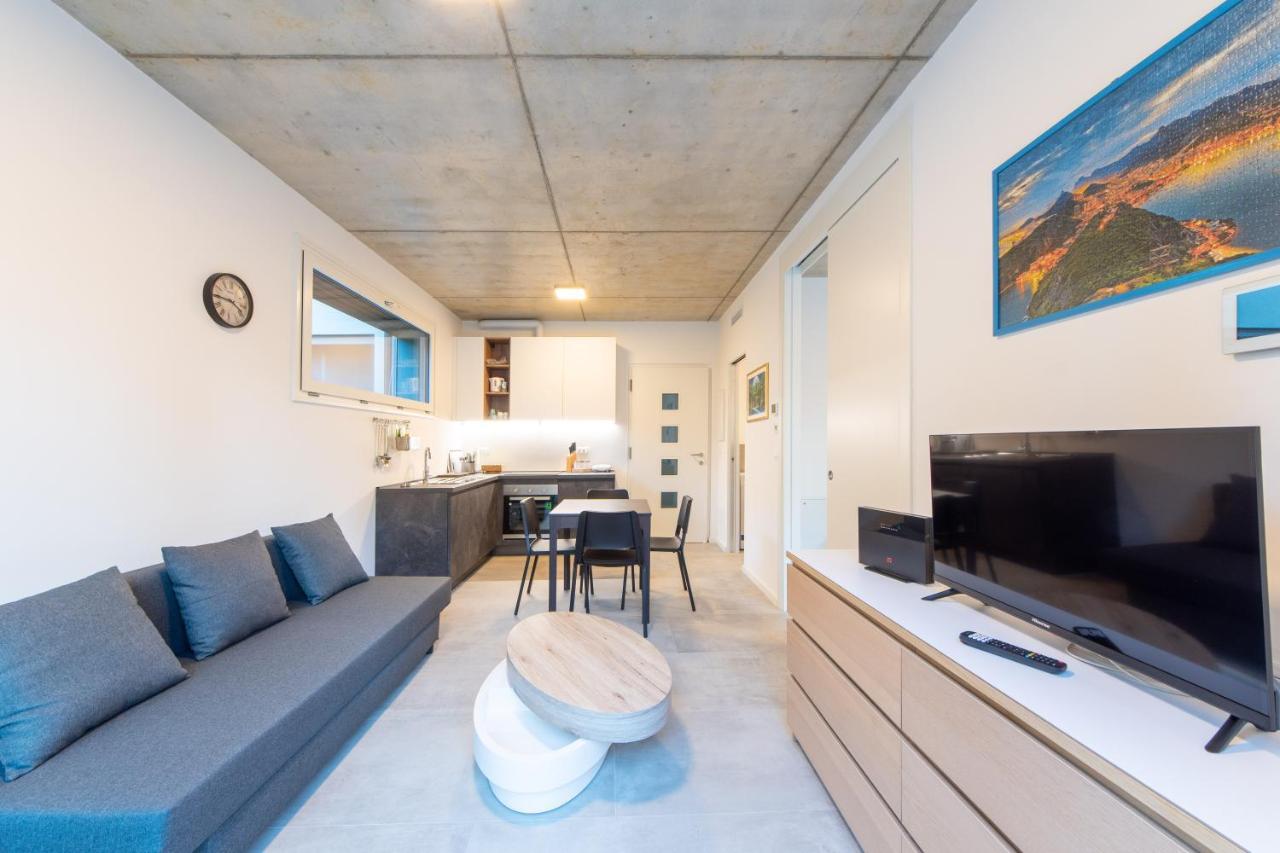 Housmart Toscana 53 Black Boloňa Exteriér fotografie