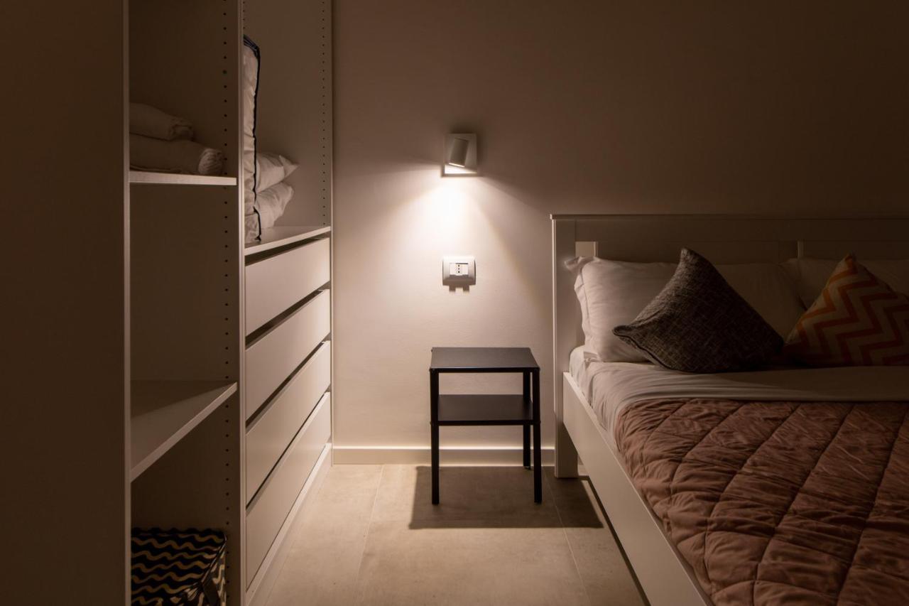 Housmart Toscana 53 Black Boloňa Exteriér fotografie